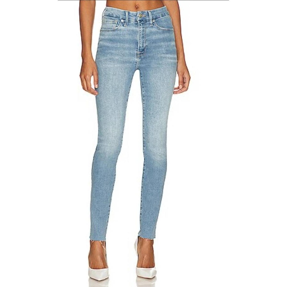 NWT GOOD AMERICAN PLUS Size 28 High-Waisted Skinny‎ Jeans Light Wash Frayed Hem
